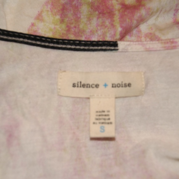 UO Silence + Noise Hook & Eye Cami Tank Top sz S - Picture 7 of 8